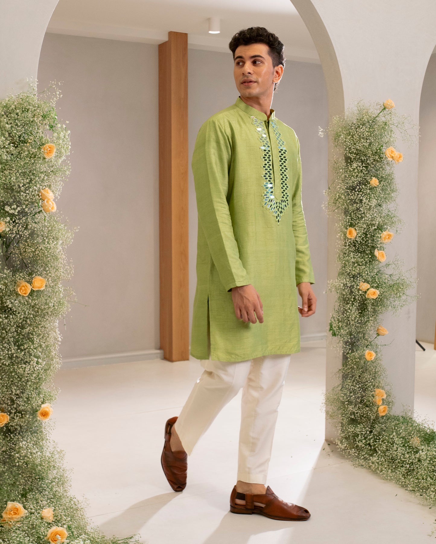 EMBROIDERED KURTA WITH PANT