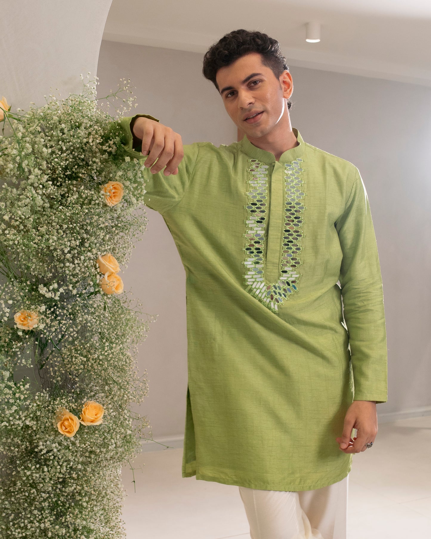 EMBROIDERED KURTA WITH PANT